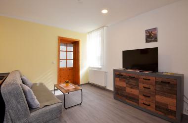 Ferienwohnung Anna (Couch mit TV)